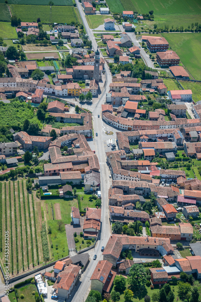 Fotografía aérea del Pozzo de Codroipo en la región italiana de Friuli-Venezia-Giulia
