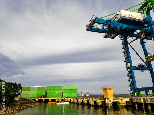 Giant Quay Crane on the port yard 