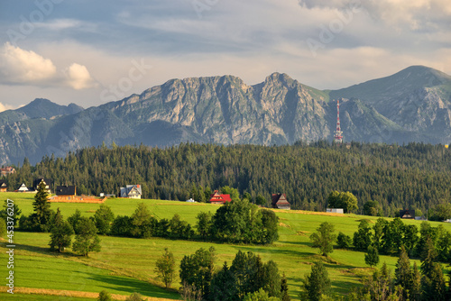 Fototapeta Naklejka Na Ścianę i Meble -  Giewont - mountain range in the Western Tatras.