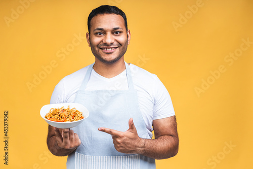 Εκτύπωση καμβά Portrait of of happy african american indian black man chef cooking pasta