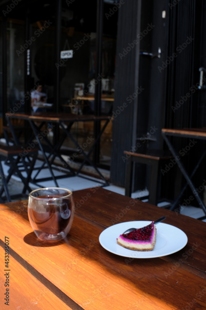 Fototapeta premium table setting in cafe