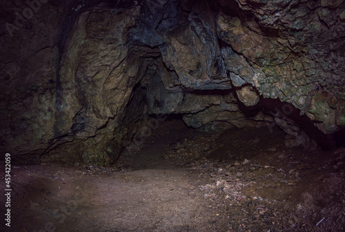 Hike through the Bittelschiesser valley with many caves and the historic Hornstein castle ruins