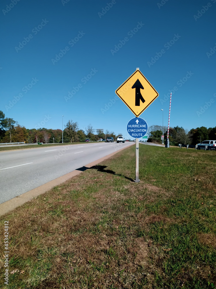 アメリカで撮影した道路標識 Stock Photo Adobe Stock