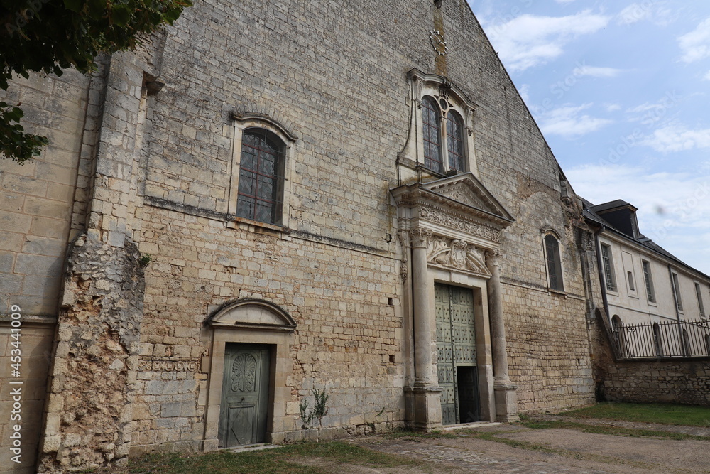 L'eglise Saint Jean de Montierneuf, ville de Poitiers, departement de la Vienne, France