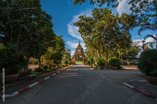 Beautiful Thai temple culture in harmony with nature. © noppakit rattanathon