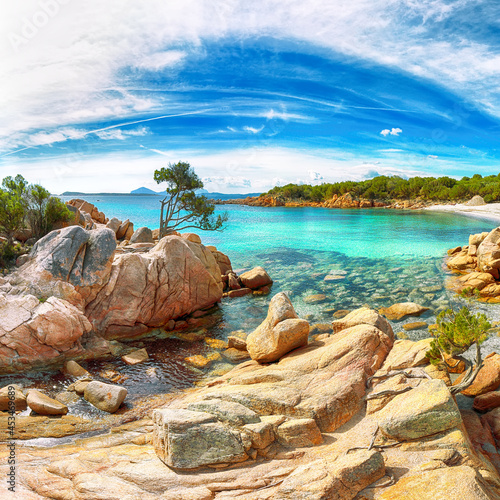 Fototapeta Naklejka Na Ścianę i Meble -  Astonishing view of Capriccioli beach in