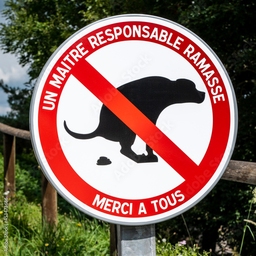 Panneau Déjection Canine Interdite Article R6321 Code