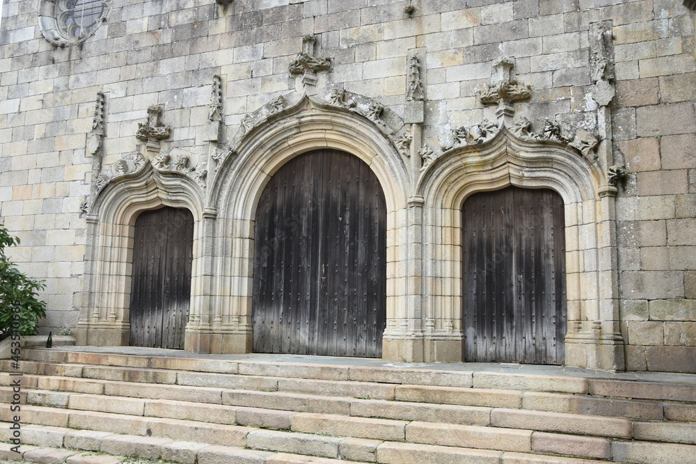 Fototapeta premium Plestin-les-grèves, bretagne, église,
