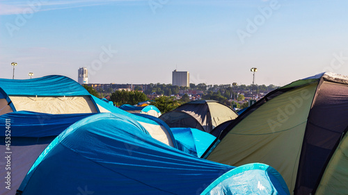 Obraz na płótnie tent in the morning w salonie