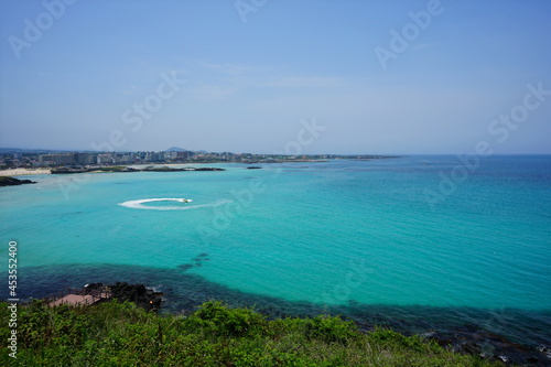 a wonderful seascape with clear water © SooHyun