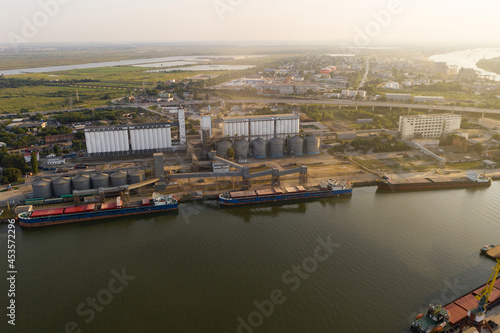 Loading ships with wheat grain for export in the port. Aerial view  © scharfsinn86