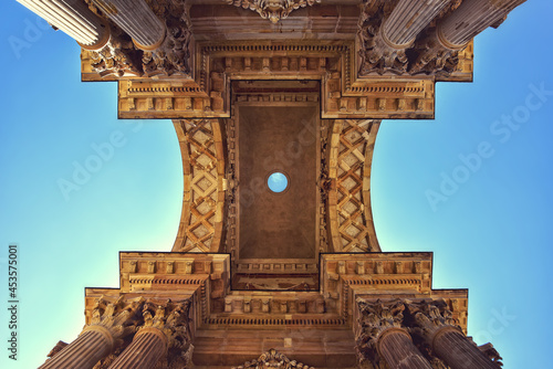 Skyward arch