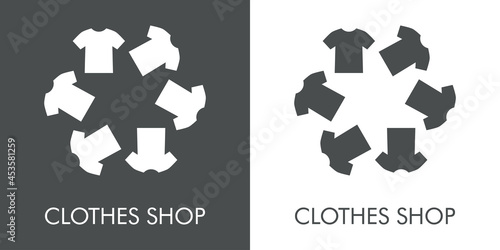 Logotipo con texto Clothes Shop con silueta de camisetas con forma de estrella en fondo gris y fondo banco