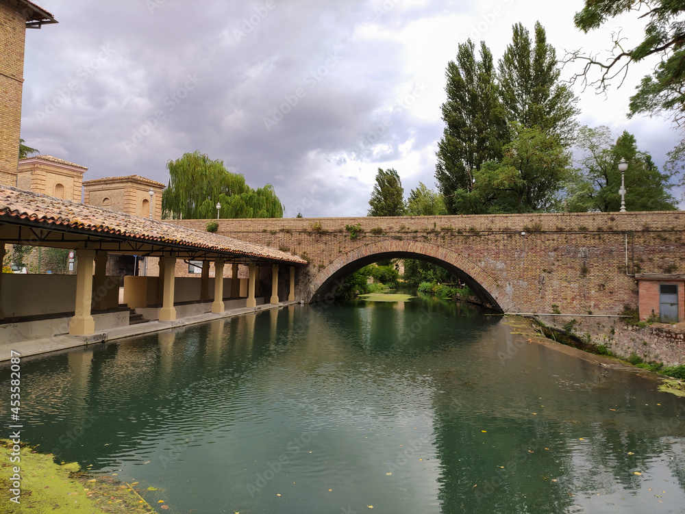 Fototapeta premium Bevagna (Umbria, Italy) - An artificial reservoir called Accolta in the Clitunno river in Bevagna, medioeval village in central italy