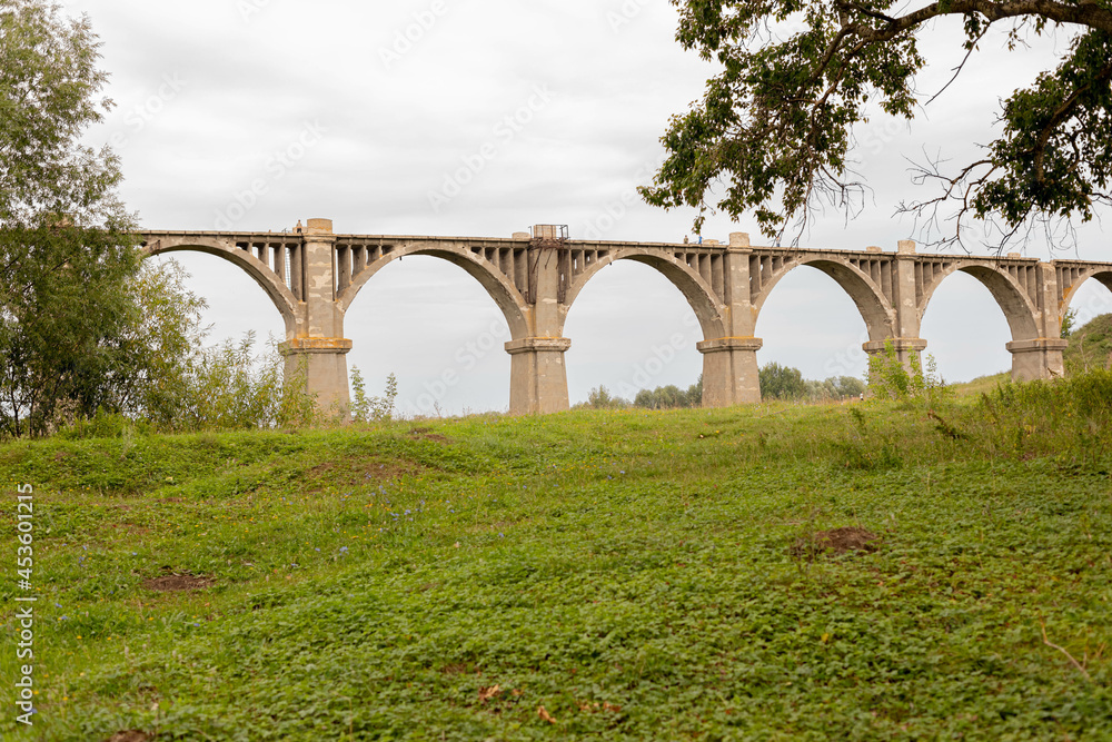Mokrinsky railway bridge is a historical reinforced concrete arched viaduct, a railway crossing over the Utka river, located in the village of Mokry, Kanashsky district of the Chuvash Republic. Summer