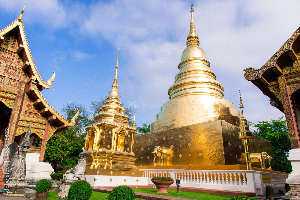 Fototapeta premium Wat Phra Sing and buddhist temple, Chiang Mai Province, Thailand.