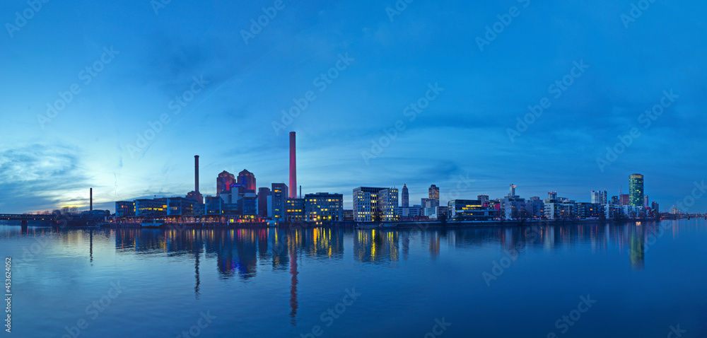 Fototapeta premium Frankfurt Blaue Stunde