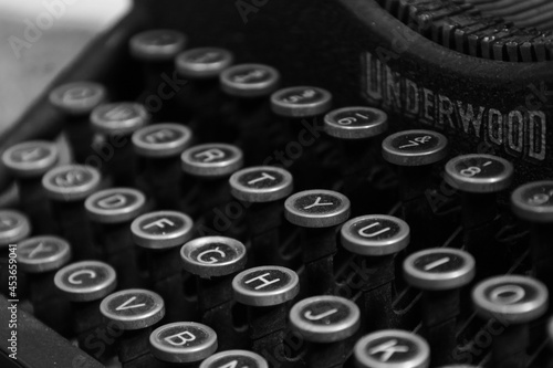 vintage underwood typewriter black and white photo