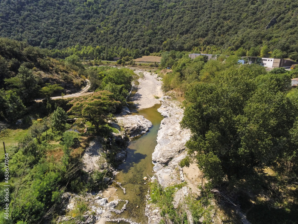 Rivière Hérault dans les Cévennes, vue aérienne