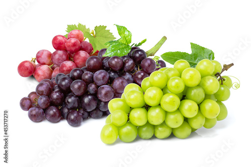 green and red grapes isolated on white
