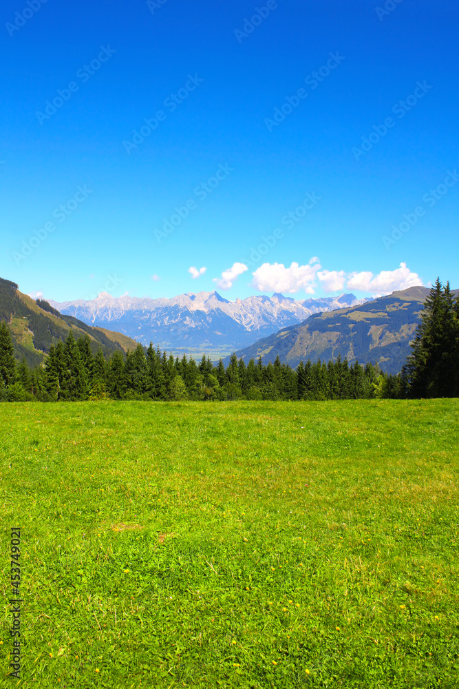 Obraz premium View of idyllic mountain scenery in the Alps, Austria