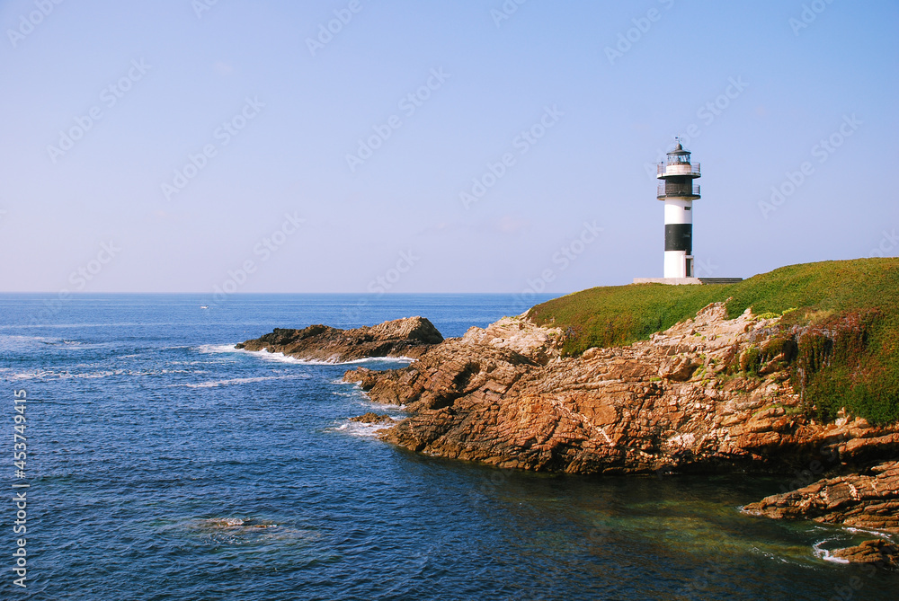 Faro en la costa gallega