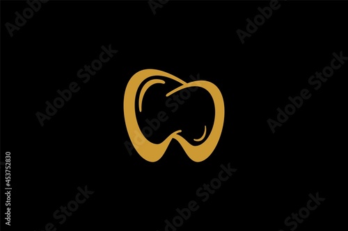 Dental clinic logo design. Dental care sign symbol. Tooth icon vector. 