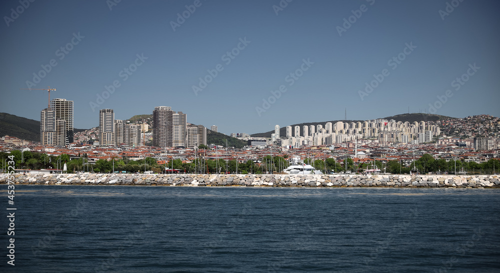 Fototapeta premium Building in Asian Side of Istanbul, Turkey