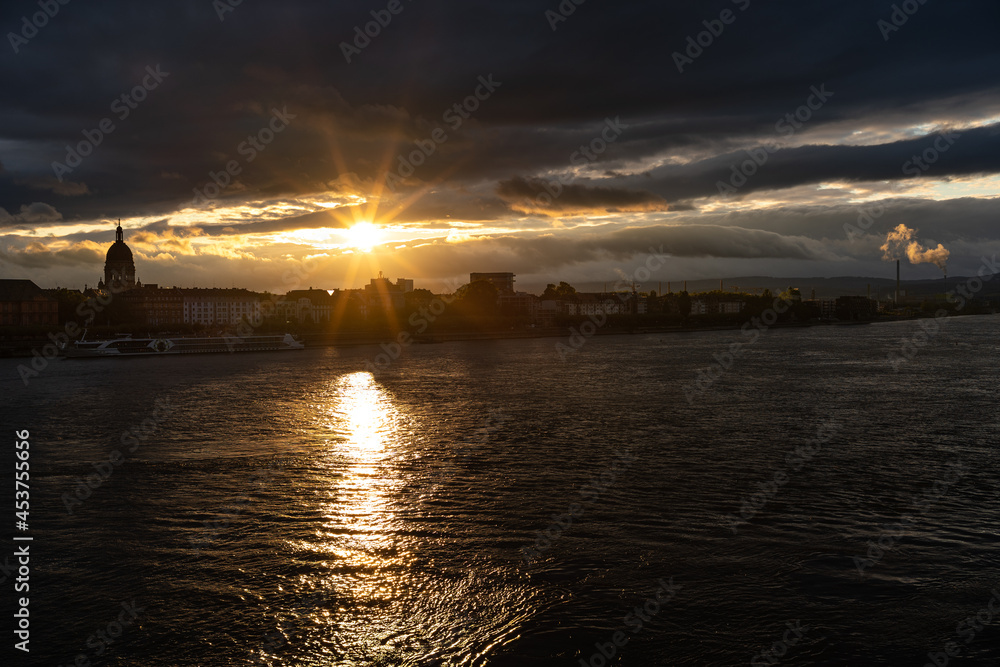 Blick auf die Mainzer Neustadt im August 2021