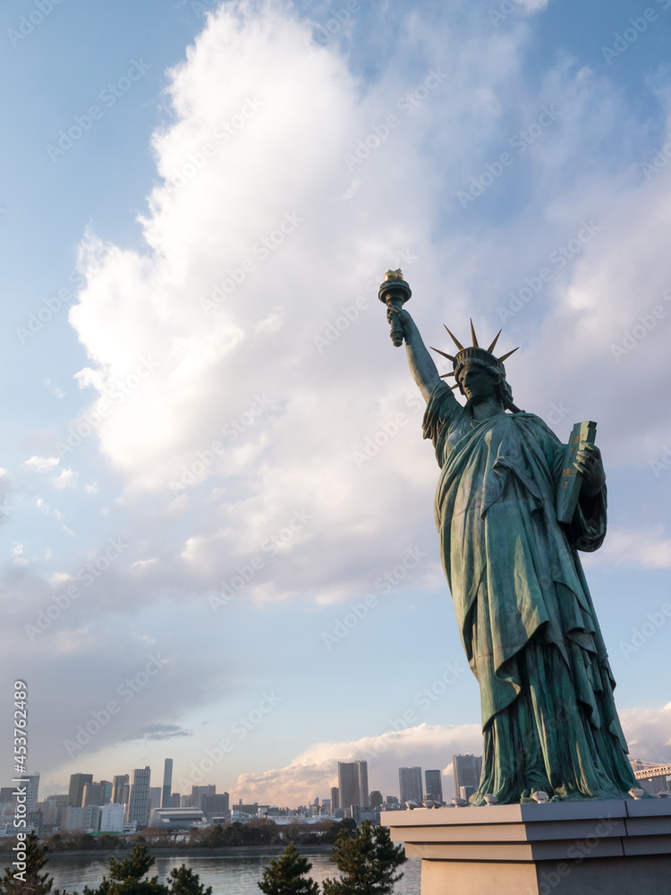 Fototapeta premium japan odaiba statue of liberty