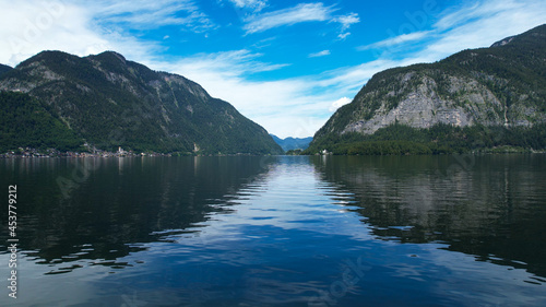 Fototapeta Naklejka Na Ścianę i Meble -  Beautiful Lake Hallstatt in Austria - travel photography