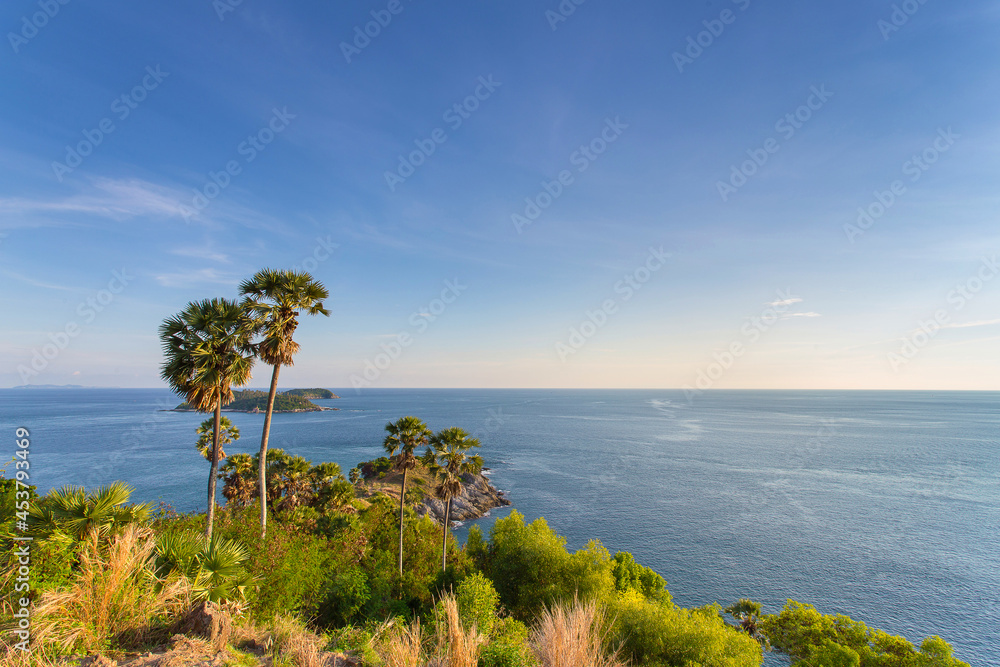 Obraz premium Laem Phrom Thep (Phrom Thep Cape) is a viewpoint at Phuket island of Thailand. Tourists can see sunset and ocean to relax and enjoy the view from hill.