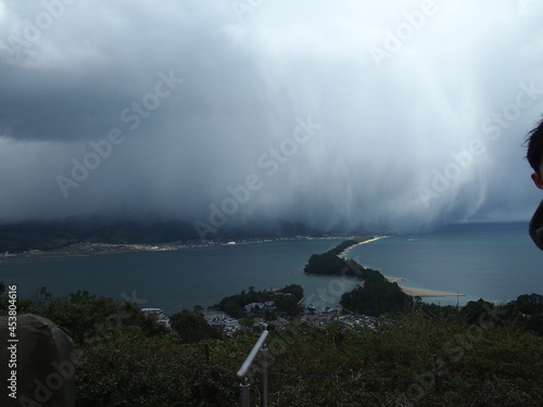 集中豪雨が迫る天橋立