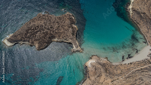 fotografia aerea dell isola di Lampedusa in Sicilia photo