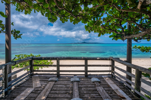 Fototapeta Naklejka Na Ścianę i Meble -  Bise Beach, Cape Bisezaki, Okinawa, Japan. A pristine beach on the main island of Okinawa with clear water and a beach reef