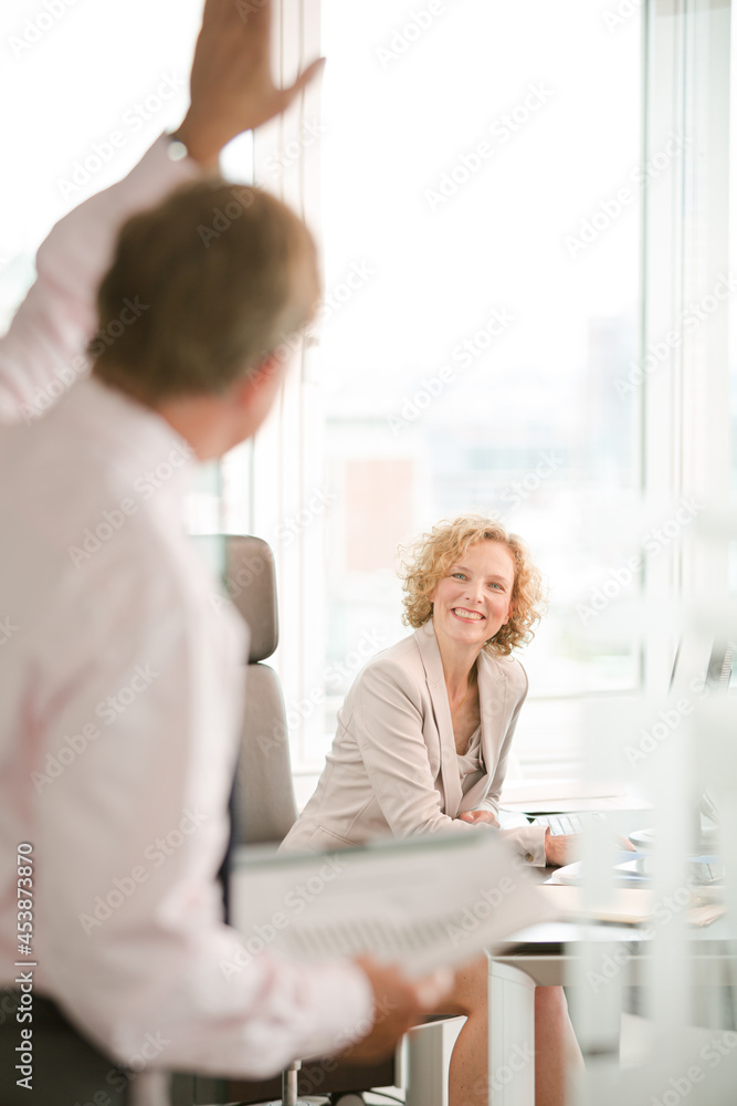 Fototapeta premium Business people talking in office