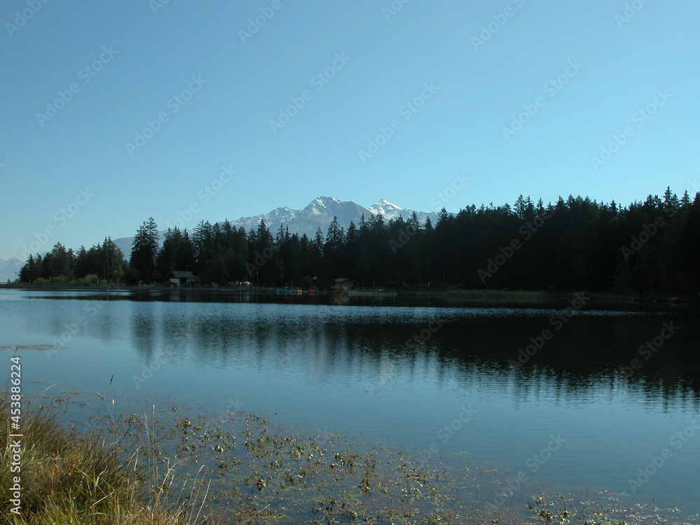 Fototapeta premium Etang de la Moubra Switzerland
