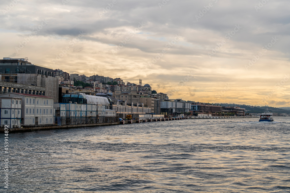 Fototapeta premium Construction site on the Bosphorus at sunrise