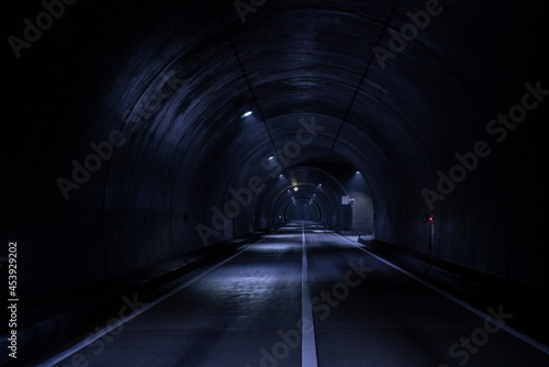 tunnel               