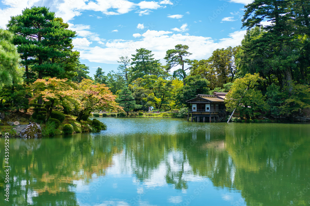 石川県金沢市にある観光名所を旅行している風景 Scenery of a tourist attraction in Kanazawa, Ishikawa Prefecture, Japan. 