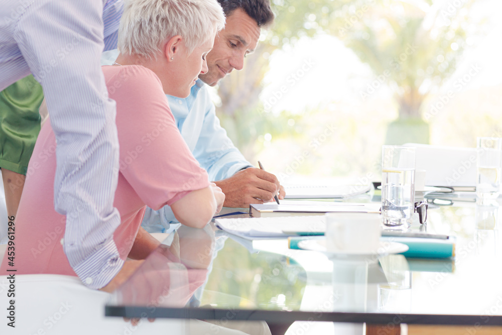 Obraz premium Business people working in meeting