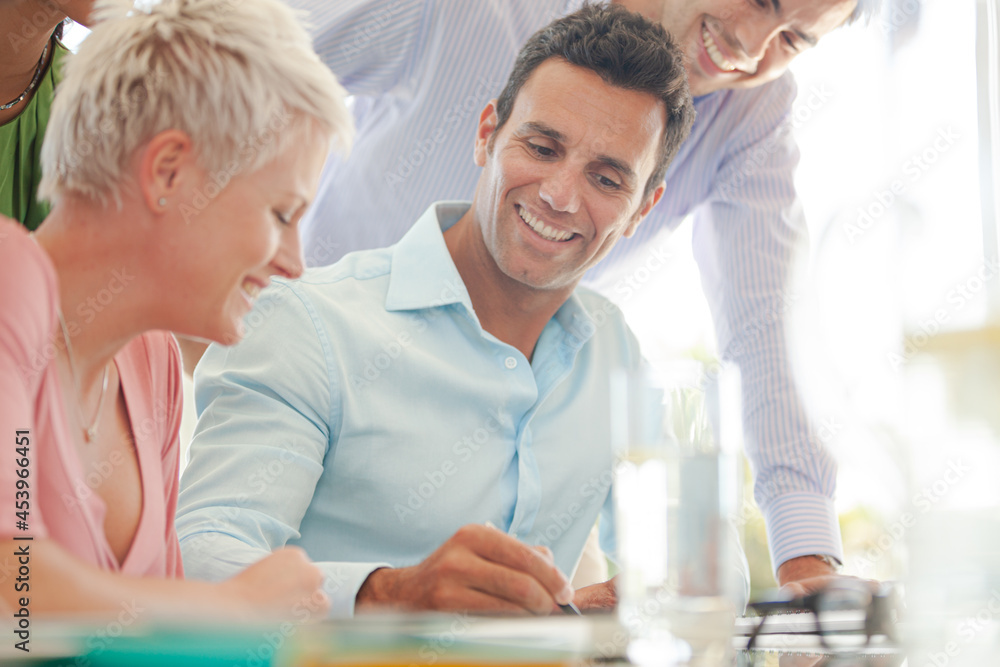 Obraz premium Business people talking in office