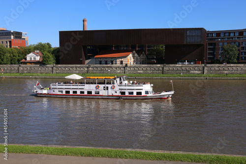 фотографія Cracow. Pleasure boat cruising on the Vistula river.