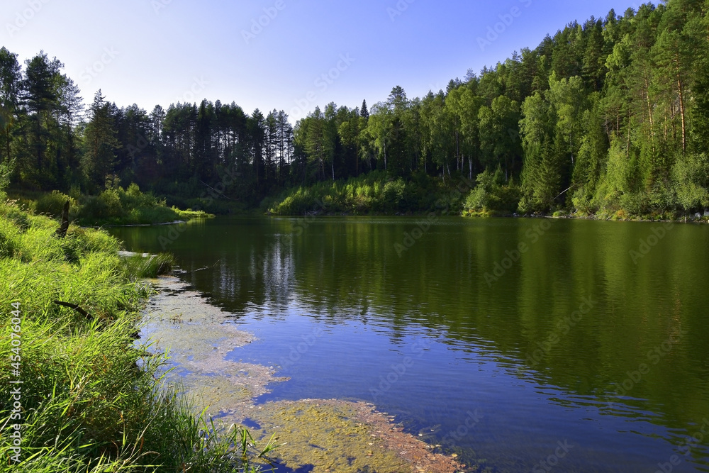 Obraz premium Bottomless karst lake