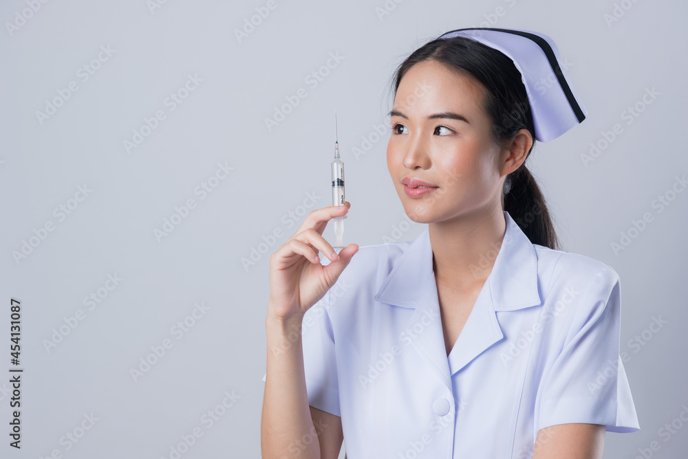 nurse on white background, asian woman
nurse on white background, asian woman
