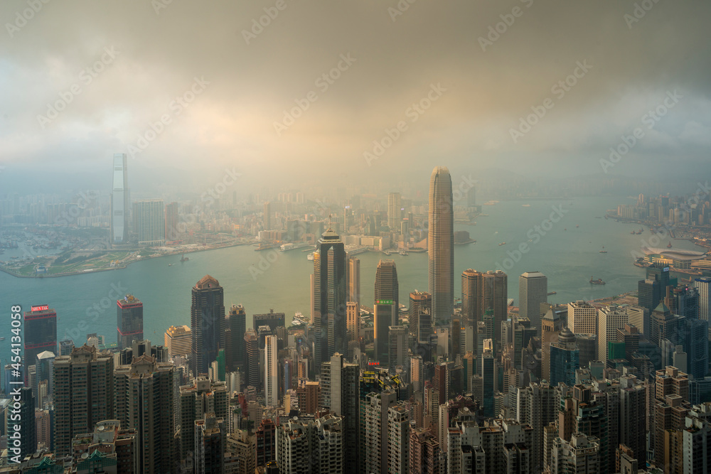 Fototapeta premium Cityscape in Fog