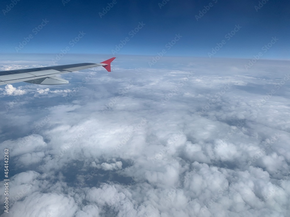 Fototapeta premium sky view from aircraft window