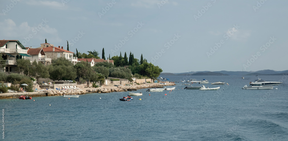 plaża na wyspie Pag, Chorwacja