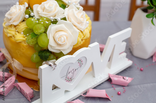 Wedding cake, love and rings