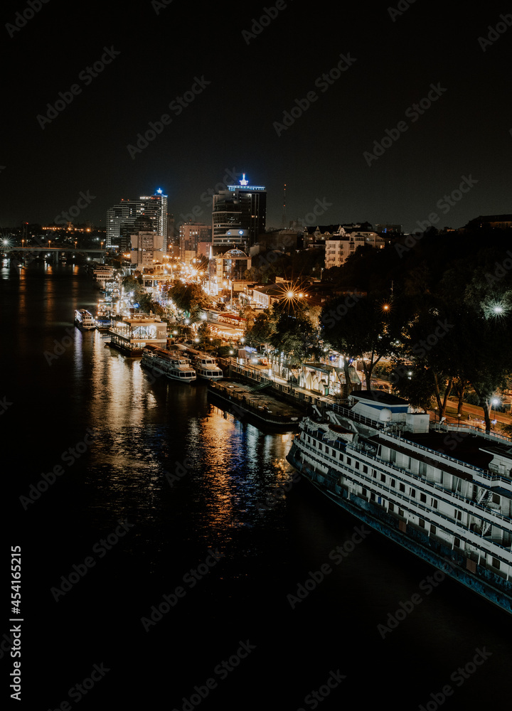 Obraz premium night view of the city